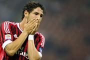 Journal des Transferts : le flop Pato, Paris relance deux pistes, Aulas pousse Cissokho vers la sortie...