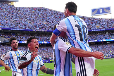 Le fil tient toujours - Débrief et NOTES des joueurs (Argentine 3-1 ap Suisse)