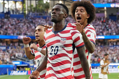 Costauds, ces USA - Débrief et NOTES des joueurs (Etats-Unis 2-0 Australie)