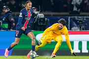 Ligue des Champions : les médias anglais choqués par le PSG... et Alisson !
