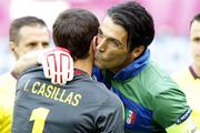 Real : après l'ultimatum fixé à Ancelotti, Casillas reçoit le soutien de Buffon !