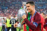 UEFA : Ronaldo grand favori, une première pour Bale et Griezmann... Qui remportera le titre de meilleur joueur d'Europe ?