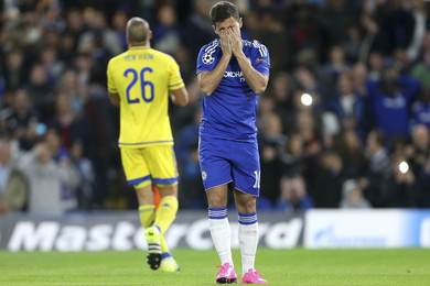 Chelsea : Mourinho a-t-il cram Hazard ?