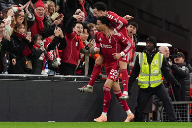 Les 12 infos à savoir sur la journée : Ekitike, Gusto et Griezmann décisifs, Arsenal ultra chanceux, le Barça enchaîne...