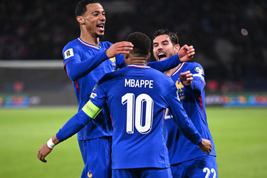 Guidés par Mbappé, les Bleus font un nouveau pas vers le Mondial - Débrief et NOTES des joueurs (France 3-0 Azerbaïdjan)
