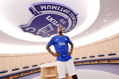Journal des Transferts : un Français à Everton pour 40 M€, prix fixé pour Onana, l'OM pense à Aubameyang...