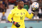 Equipe de France : Mandanda dit adieu aux Bleus (officiel)