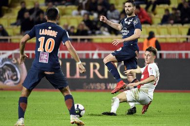 Les 11 infos  savoir sur la journe : Montpellier coule Monaco, Balotelli s'accroche avec Vieira, MU n'y arrive plus...