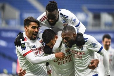 Lyon a les crocs et se rapproche du PSG - Dbrief et NOTES des joueurs (Lyon 3-0 Reims)