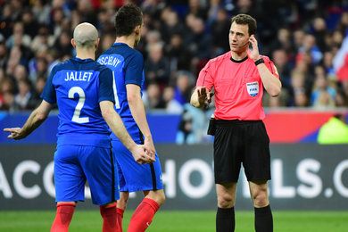 L'Espagne et la vido font mal aux Bleus - Dbrief et NOTES des joueurs (France 0-2 Espagne)