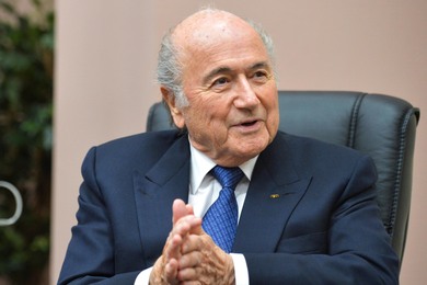 Top Dclarations : Blatter se prend pour une chvre, Tapie s'attaque  Dieu Ibrahimovic, Mourinho se moque de ses rivaux...