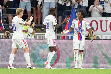 Lyon montre les crocs - Débrief et NOTES des joueurs (OL 3-0 Metz)