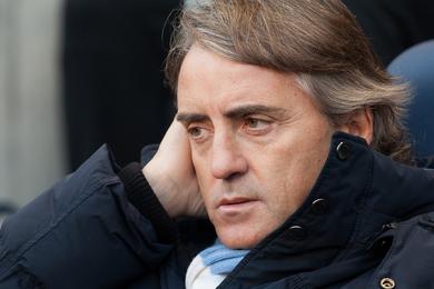Man City : Mancini, amer aprs la dfaite face  United, s'en prend  Balotelli