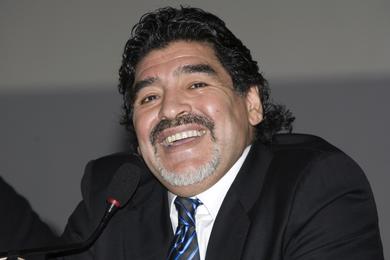 Montpellier : Nicollin va rencontrer Maradona, mais fixe ses conditions... et fait rire Tapie