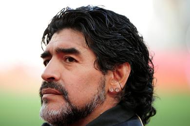 Quand Maradona tacle les dinosaures de la FIFA