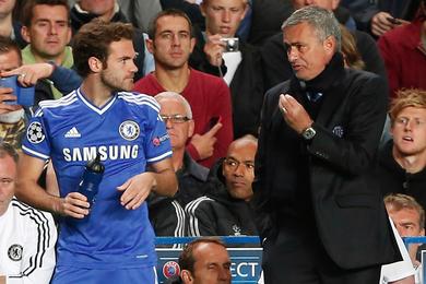 Chelsea :  quoi joue Mourinho avec Mata ?