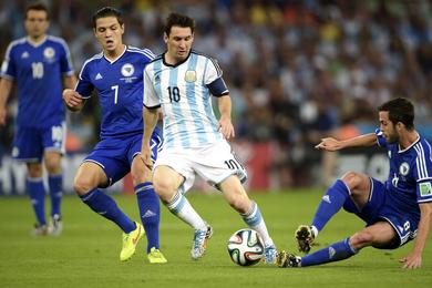 Le jour et la nuit pour l'Argentine et Messi - Dbrief et NOTES des joueurs (Argentine 2-1 Bosnie)