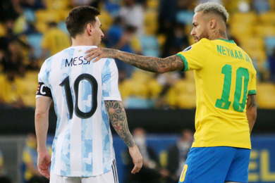 Amrique du Sud : crachat, jet de pop-corn... La soire mouvemente de Messi et Neymar