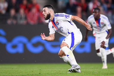 Lyon : l'erreur de Niakhaté, le penalty raté de Mikautadze... La première décevante des recrues des Gones