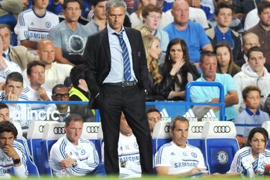 Chelsea : Mourinho prend son temps pour Rooney, son plan B n'attendra pas