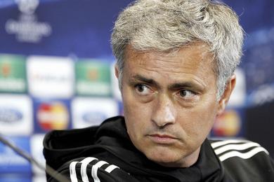Transfert : Mourinho veut absolument Diego Costa et ne laisse pas le choix  Courtois...