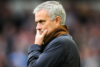 Chelsea : suspendu pour insultes, Mourinho corne davantage son image !
