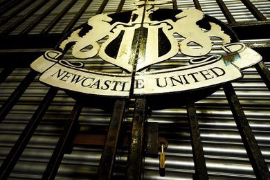 Newcastle : le club rachet pour 352 M€ par un fonds saoudien ! (officiel)