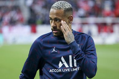 PSG : touch par l'chec en Ligue des Champions, Neymar sort du silence