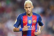 Barça : PSG, Real, Manchester United, City... Les offres folles refusées par Neymar !