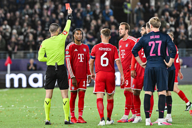 Bayern : Olise se fait taper sur les doigts