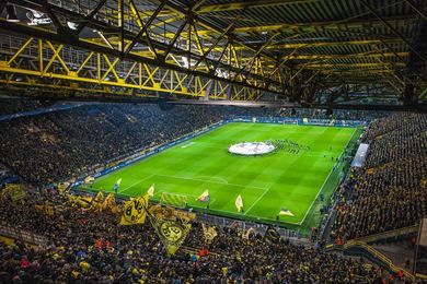 Ligue des Champions : Dortmund-Monaco report mercredi aprs trois explosions prs du bus du Borussia !