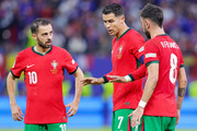 Portugal : Ronaldo, l'arbre qui cache deux fantômes
