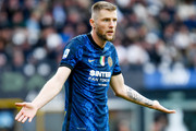 Mercato : partir au PSG ou rester à l'Inter, Skriniar a une préférence...