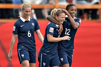 Les Bleues dmarrent du bon pied - Dbrief et NOTES des joueuses (France 1-0 Angleterre)
