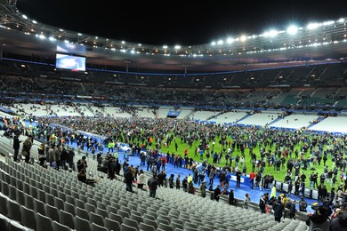 Attentats  Paris - Stade de France : l'horreur a tout gch...