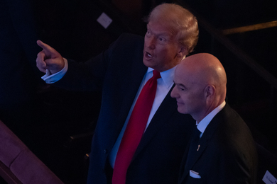 Coupe du monde : la sortie lunaire de Trump, qui confirme avoir demandé le réexamen du carton rouge de Balogun...