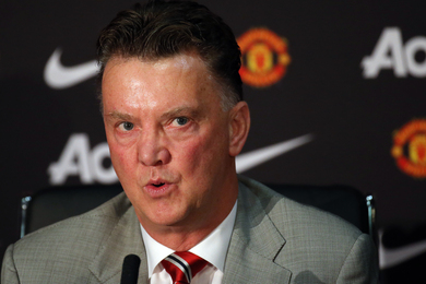 Manchester United : Van Gaal annonce un attaquant 