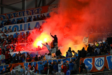OM : banderoles et pancartes acides, les forces de l'ordre en alerte, Labrune joue au billard... rien ne va plus  Marseille !