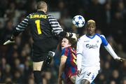 VIDEO : Victor Valdes la joue comme H. Schumacher !