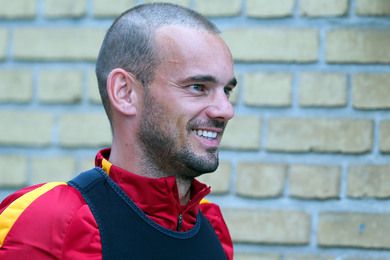 Journal des Transferts : Nice ralise le gros coup Sneijder, le PSG a un plan pour Mbapp, l'OM fonce sur Amavi...