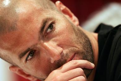 Zidane dment sa prsence en Tchtchnie et se fche