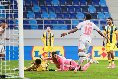 Lyon cartonne sans forcer ! - Dbrief et NOTES des joueurs (Maccabi 0-6 OL)