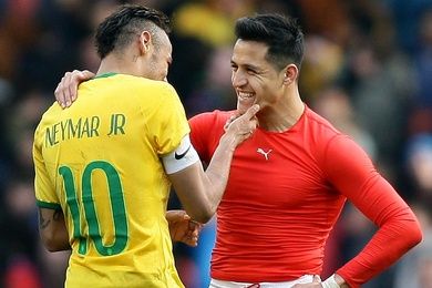 PSG : Daniel Alves et Neymar en action pour tenter d'attirer Alexis Sanchez