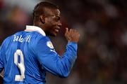 L'Italie � la botte de Balotelli