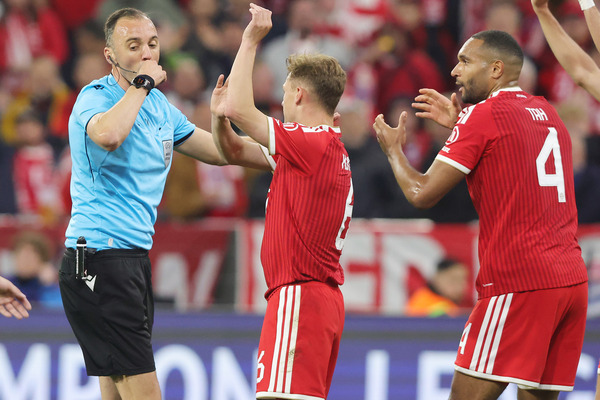 Bayern Munich critique l'arbitrage après son élimination face au PSG — image 1