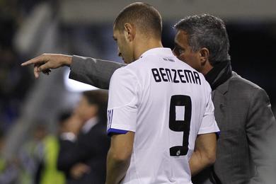 Real : Mourinho veut tester Benzema en numro 10