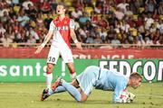 Une d�faite, un rouge, un jeu d�cevant... Monaco, c'est pas gagn� ! - D�brief et NOTES des joueurs (Monaco 1-2 Lorient)