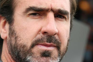Cantona n'a pas oubli le kung fu, l'enfant terrible dmarre encore au quart de tour