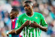 Mercato : Carvalho  Lyon via un change avec Aouar ?