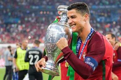 UEFA : Ronaldo grand favori, une premire pour Bale et Griezmann... Qui remportera le titre de meilleur joueur d'Europe ?